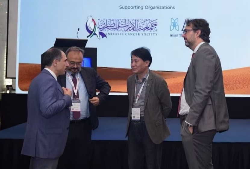 Dr. Wang and other experts at the Emirates International Thoracic Surgery Congress 2026